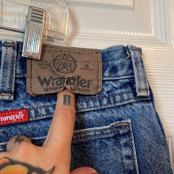 Wrangler Bootcut Denim- great for cut offs!! - Picture 4 of 4